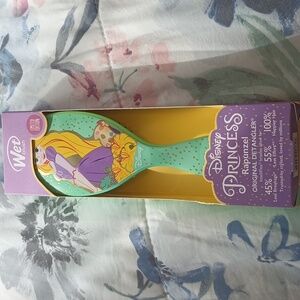 Disneys Rapunzel Limited edition Wet Brush new in the box